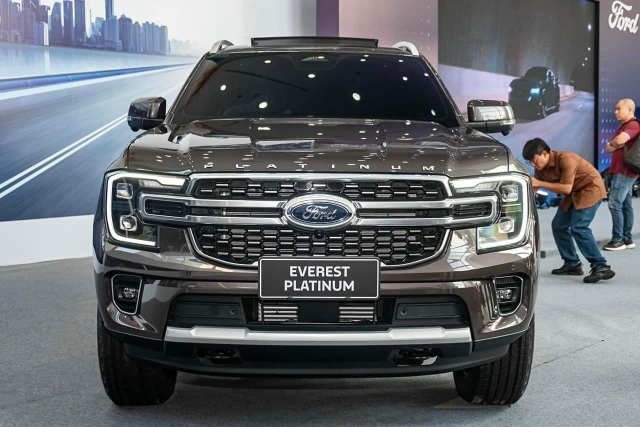 Ford Everest Platinum- Thế hệ mới 1
